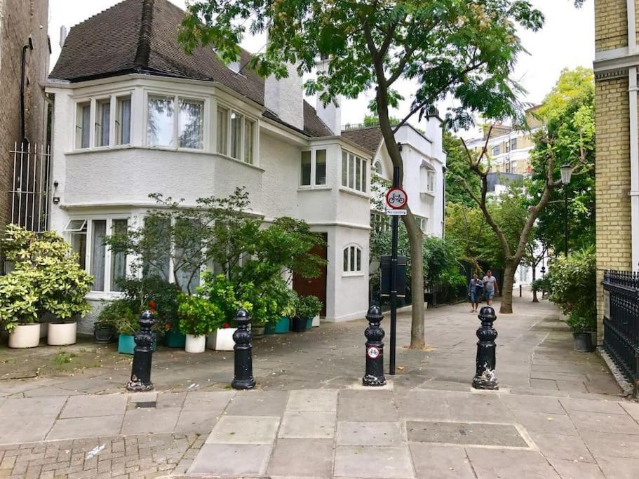 Apartament Stunning 2 Bed/2Bath Flat In Heart Of Kensington Londyn Zewnętrze zdjęcie
