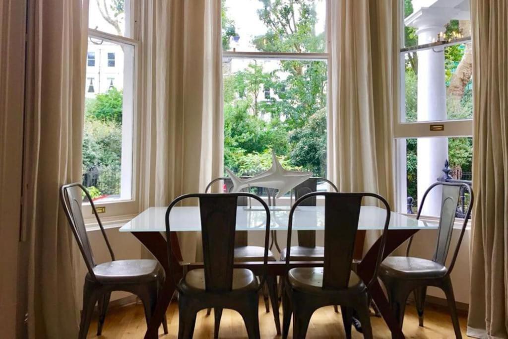 Apartament Stunning 2 Bed/2Bath Flat In Heart Of Kensington Londyn Zewnętrze zdjęcie