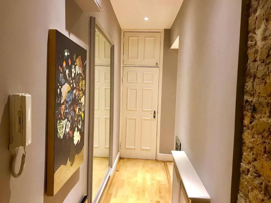 Apartament Stunning 2 Bed/2Bath Flat In Heart Of Kensington Londyn Zewnętrze zdjęcie